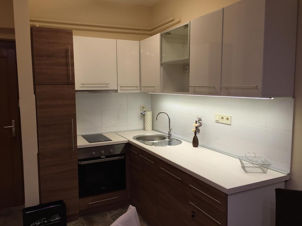Ferienwohnung Solaris-Szeged Apartman Exterior foto